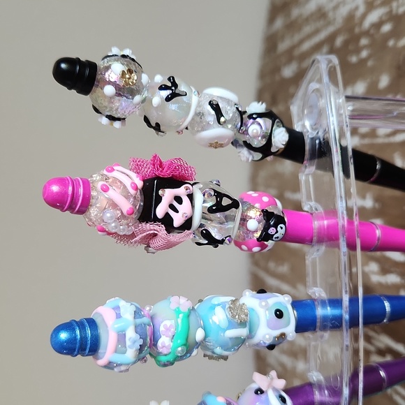 Beaded Pens with Hand Painted Beads - Picture 6 of 7